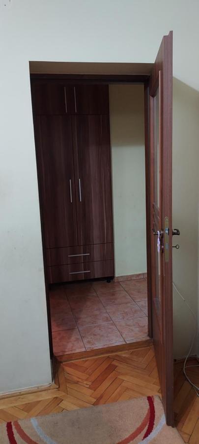 Apartament Gara Mica Appartement Arad Buitenkant foto